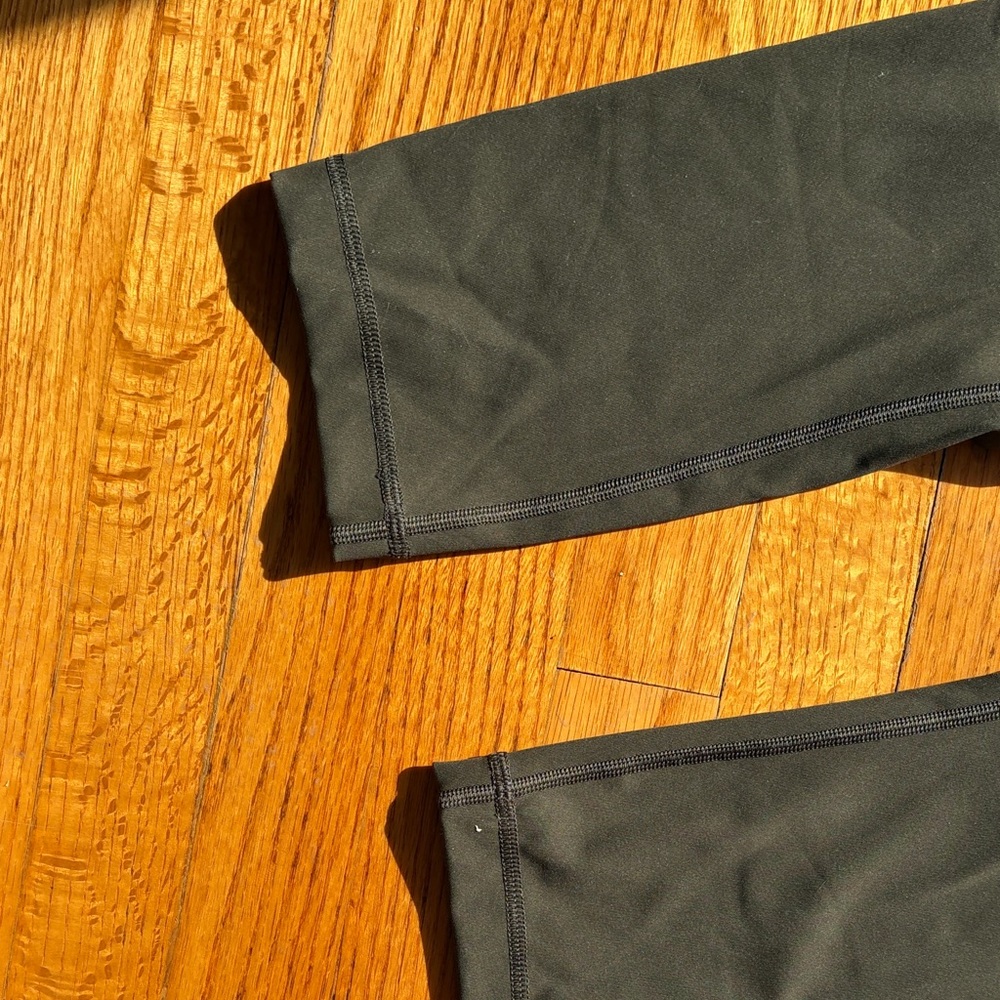 lululemon athletica Olive Cropped Leggings - Picture 5 of 6
